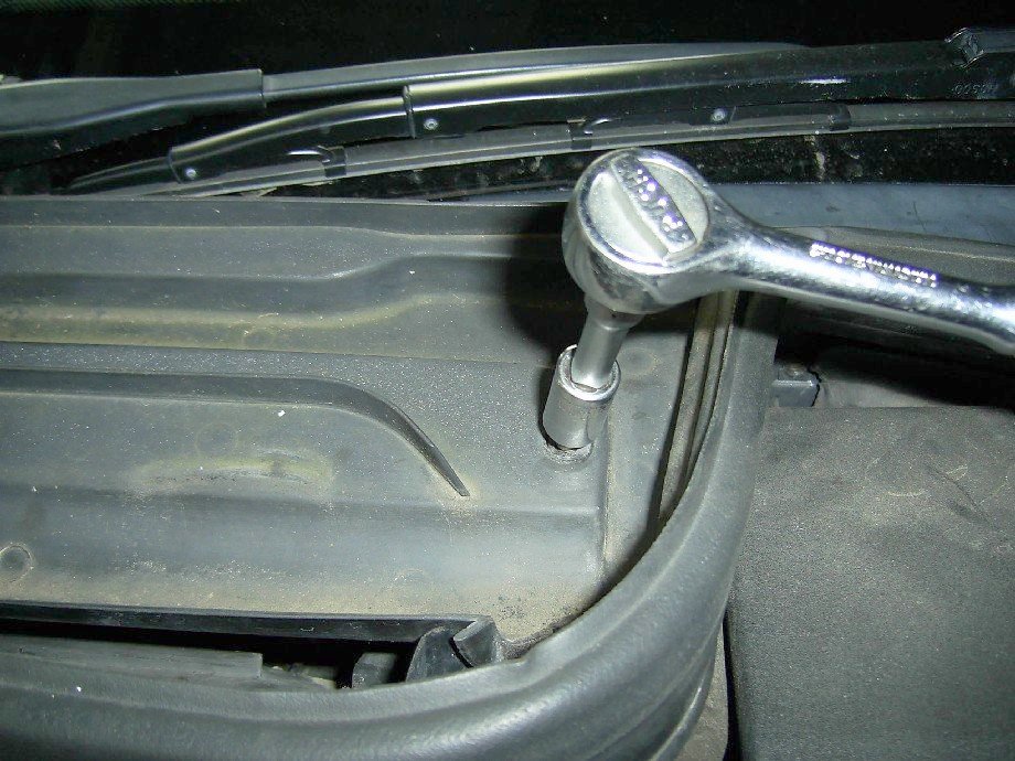 Pcv valve failure bmw year 2001