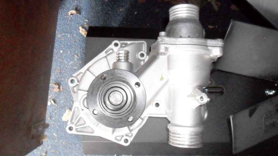 BMW E31 840i M60 Water Pump/Viscous Fan Replacement