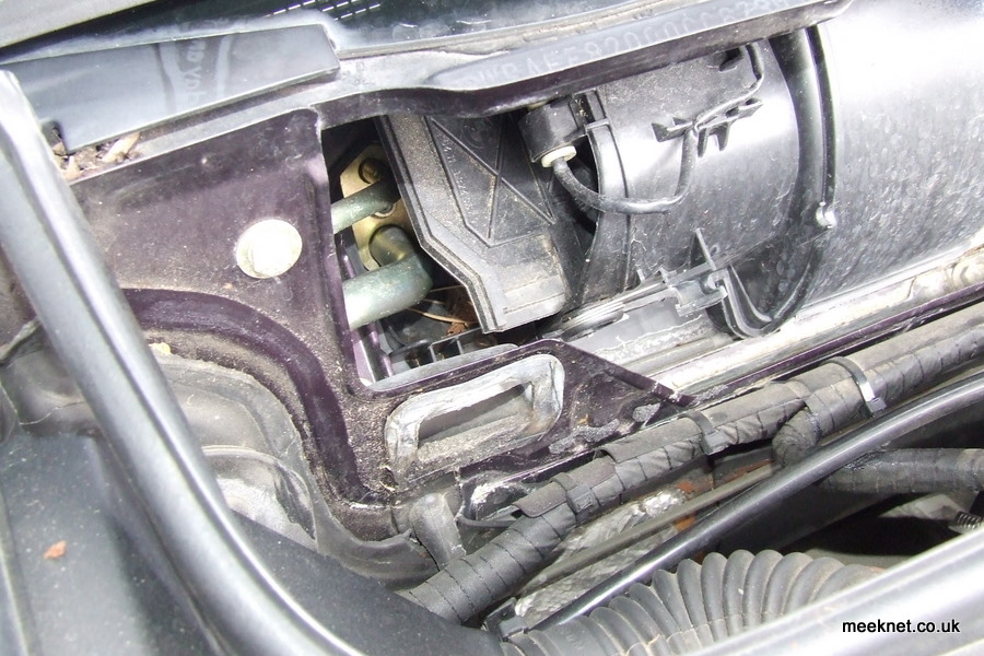 BMW E31 Heater Valves and Auxiliary Water Pump Replacement Blower Motor