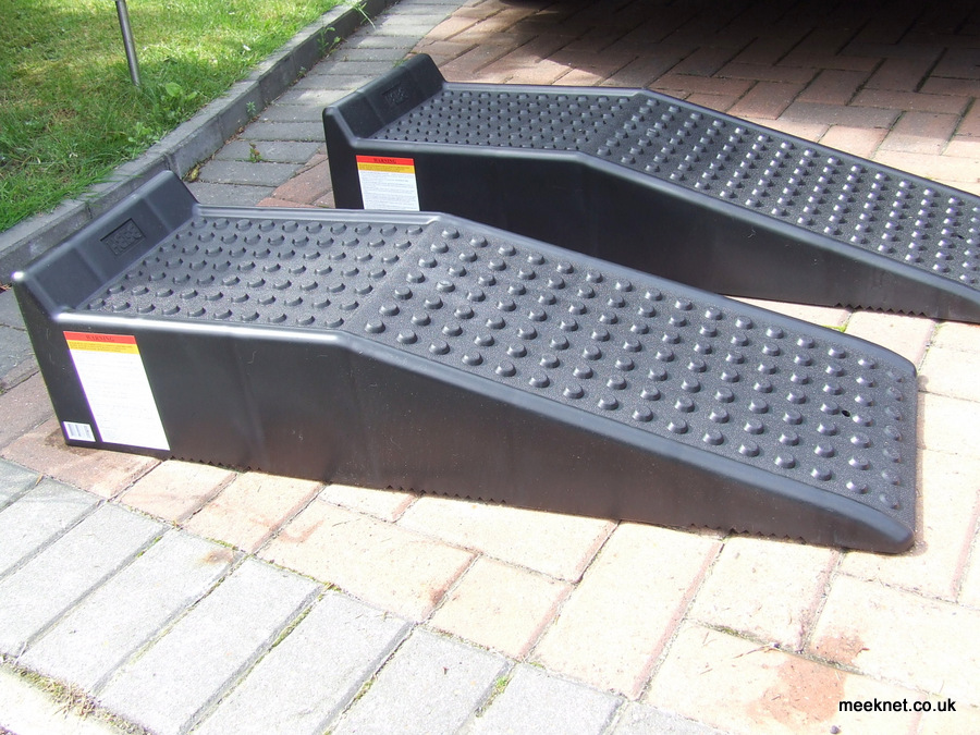 Ramps that fit the 840ci Sport and 850csi