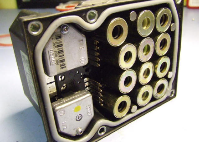 Bmw E38 Abs Dsc Brake Failure Repair 735i 740i 750i