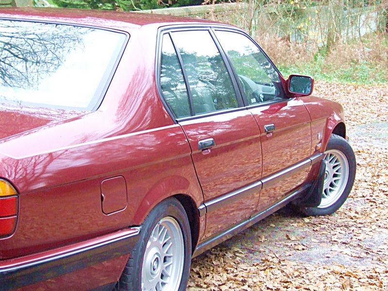 Timm's BMW E32 7-Series 730i V8 M60