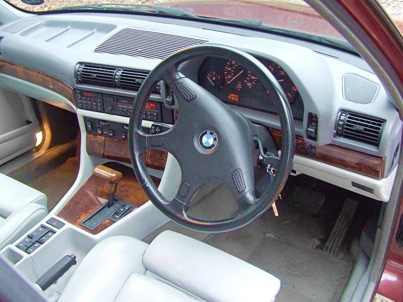  BMW E3 0i V8
